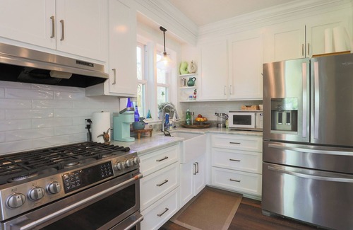 Swansboro House | Salty Oak Cottage 1 mile from downtown Swansboro