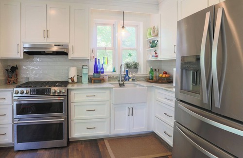 Swansboro House | Salty Oak Cottage 1 mile from downtown Swansboro