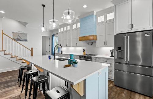 Galveston House | Salty Seabass 4BR Seaside Escape