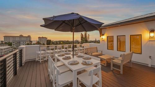 Clearwater Beach House | Salty Sunrise