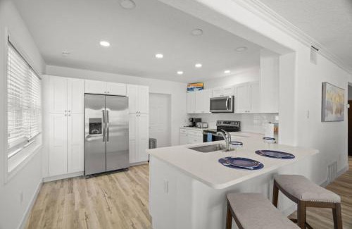 Indian Rocks Beach House | Salty Sunrise