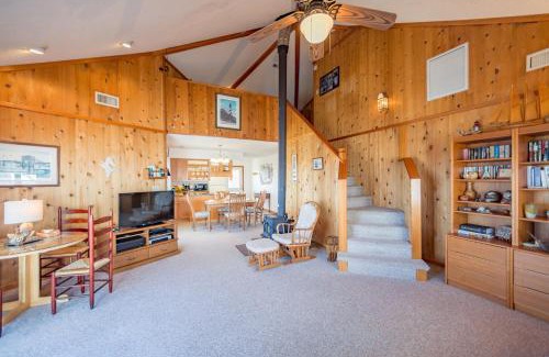 Brigands' Bay House | Salty T 77