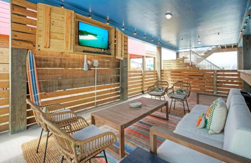 Cinnamon Shore House | Salty Texan by AvantStay Central Location Views