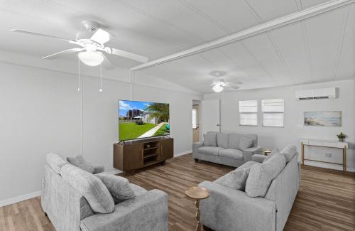 Crystal River House | Saltys Retreat with a 50 Ft Dock at Crystal River