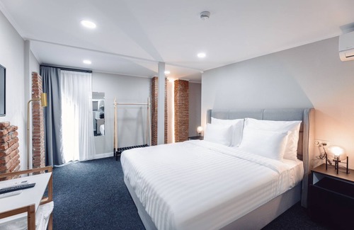 mtatsminda Hotel | Salve budget hotel in heart of Tbilisi