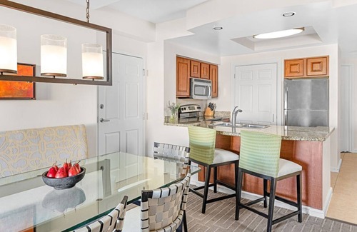 Williamsburg Condo | Same-Day Getaway? 1 King Bd Villa at Grande Vista
