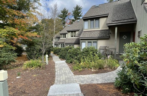 Gilford House | Samoset Condominium on Beautiful Lake Winnipesaukee