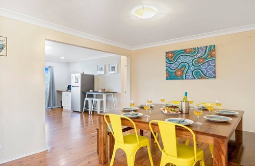 Callala Beach Apartment | Sam’s Beach Shack and Apartment – Stay 3, Pay 2