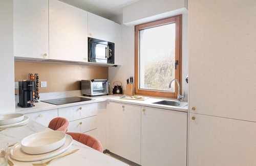 Grand Bourg Apartment | Samuel WANG - The Green Home