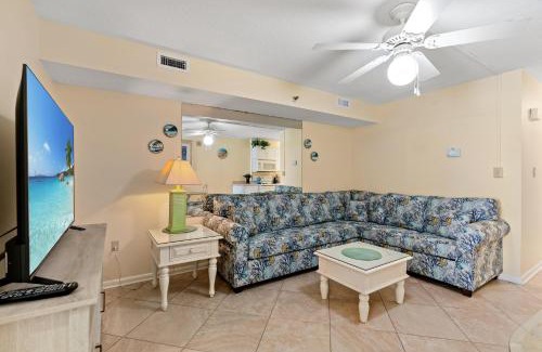 Crescent Beach House | San-A-Bel 212 - Oceanfront - Crescent Beach Section
