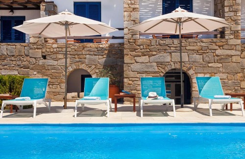 Piso Livadi Hotel | San Antonio Summer House