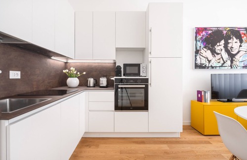 Tricolore Apartment | San Babila Design Apartment R&R