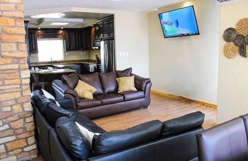 Villas California House | San Carlos Sun & Sea 2br/2.5b Retreat!