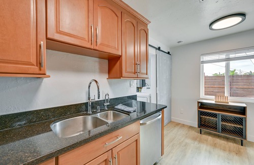 Golden Hill House | San Diego Home w/Patio, 1 Mi to Balboa Park!