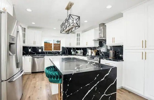 La Mesa House | San Diego Luxury Home w/Heated Pool and Spa!