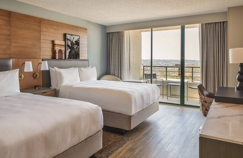 Mission Valley East Hotel | San Diego Marriott Mission Valley