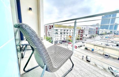 East Village Apartment | San Diego Skyline - Downtown Apartment