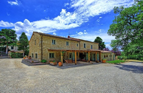 Barberino Tavarnelle Apartment | San Donato 1 - Holiday Country Apartment with Pool in Chianti, Tuscany