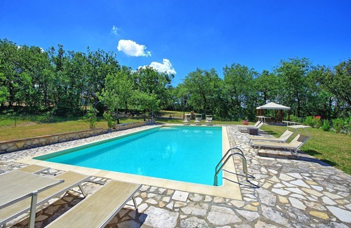 Barberino Tavarnelle Apartment | San Donato 1 - Holiday Country Apartment with Pool in Chianti, Tuscany