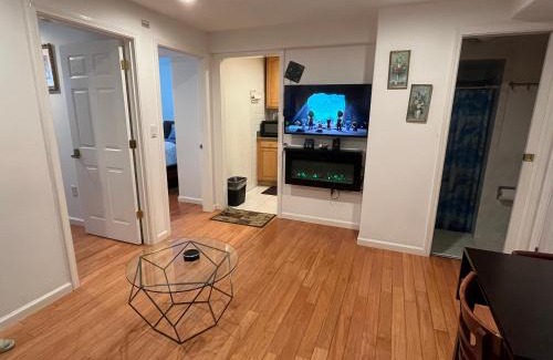 Outer Mission Apartment | San Francisco 2 Bedroom with Parking near BART