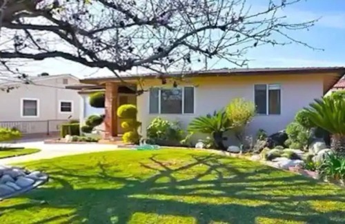 East San Gabriel House | San Gabriel independent house