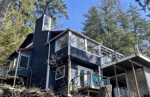 Friday Harbor House | San Juan Island, Three Coves Hideaway #111