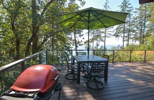 Friday Harbor House | San Juan Island, Orca Overlook #112