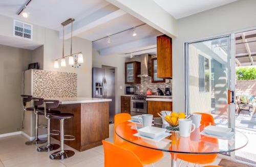 Tahquitz River Estates Villa | San Lucas Hideout by ACME House Company