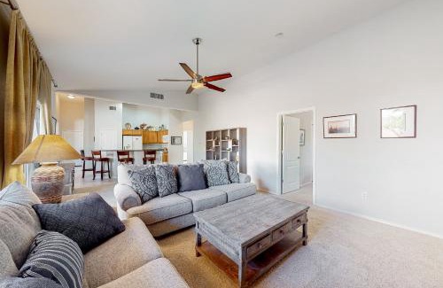 Marana House | San Lucas Serenity