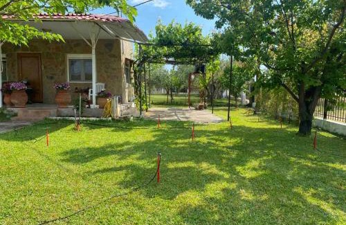 Nea Propontida House | San Mamas Seaside Cottage-House, Large Garden and Caravan