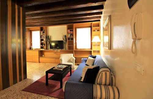 San Marco Apartment | San Marco charming apartment with canal view