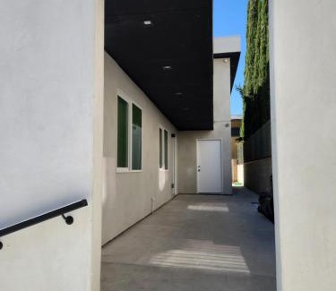 Koreatown House | San Marino guest house