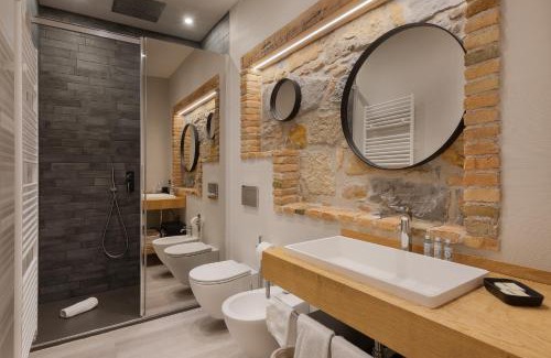 Trieste Old Town Apartment | San Nicolò Suites