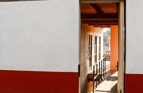 Santa Maria Ahuacatlan House | San Sebastián by Casa Chichipicas