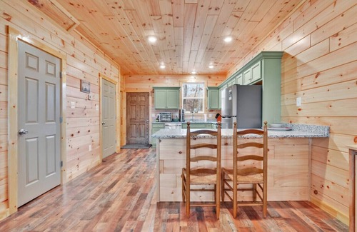 Luray Cabin | Sanctuary, A cozy brand new cabin