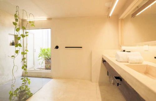 Alfredo V. Bonfil Bed & Breakfast | Sanctuary Retreat: Holistic Hotel, Pool & Temazcal