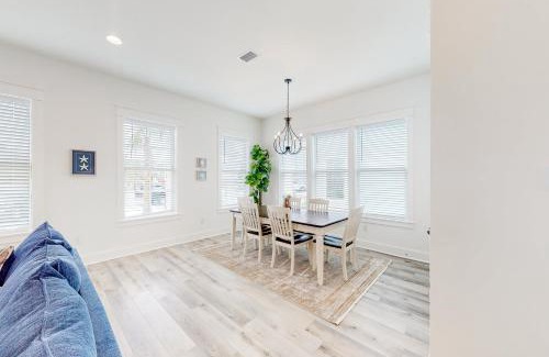 Silver Sands House | Sand and Sunshine