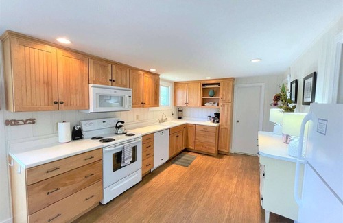 North Eastham House | Sand Bar-Dog Friendly on Cooks Brook Beach