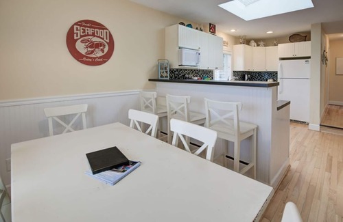Pacific Beach House | Sand Bucket Cottage