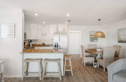 Mexico Beach House | Sand Buckets Unit D, Ocean View Beach Townhouse