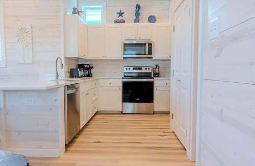Port Aransas House | Sand Dollar Dream | Private Boardwalk