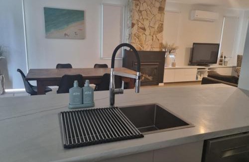 Point Lonsdale House | Sand Dunes