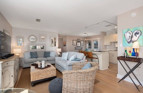 Kill Devil Hills Condo | Sand Flee: Oceanfront condo, first level, awesome ocean views, community pool