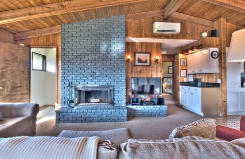 Tolovana Park House | Sand Pads - ocean view- Cannon Beach Property Mgmt