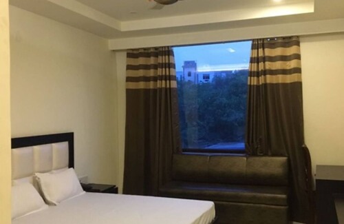 Meerut Hotel | Sandalwood