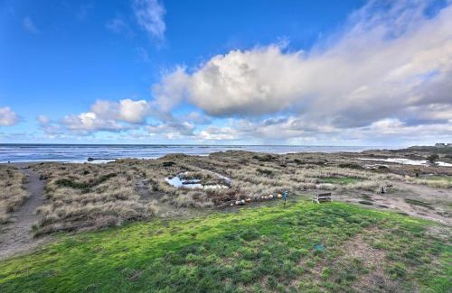 Waldport House | Sanderling Sea Cottages, Unit 7 with Beach Access!