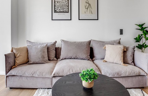 Thessaloniki Apartment | Sanders Arch - Cozy 1-bdr Apt w Balcony
