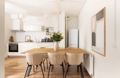 Copenhagen City Centre Apartment | Sanders Noble - Fantastic 5-Bdr Apt in the Capital