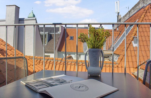 Copenhagen City Centre Apartment | Sanders Regent - Treasured 3-bdr Apt With Terrace
