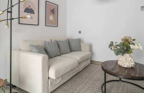 San Felipe Neri Apartment | Sanders Uptown cute 1-Bdr apartment near city center